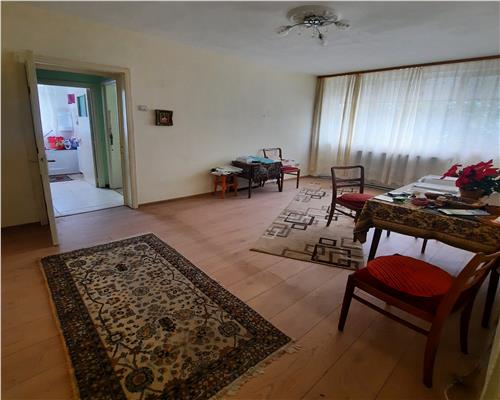 2 camere semidecomandat parter Gara