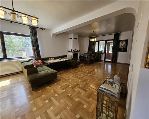 VILA SPATIOASA CU 7 CAMERE | 361 MP CONSTRUITI | TEREN 907 MP | HEMEIUS, BACAU